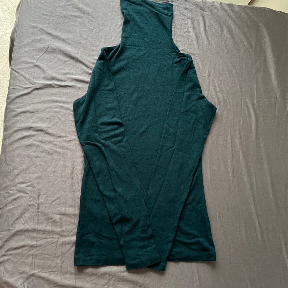 Club Monaco Teal Wool Blend Lightweight  Turtleneck Small